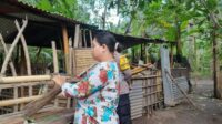 Polisi Sambangi Warga Krandangan, Ajak Budidaya Pangan Mandiri