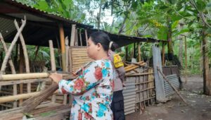 Polisi Sambangi Warga Krandangan, Ajak Budidaya Pangan Mandiri