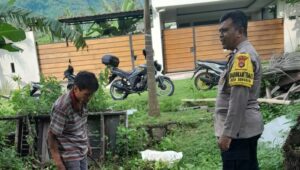 Dukung Ketahanan Pangan, Bhabinkamtibmas Ajak Warga Krandangan Bertani dan Beternak