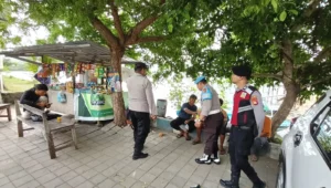 Warga Apresiasi Patroli Rutin Polsek Batulayar, Senggigi Makin Aman
