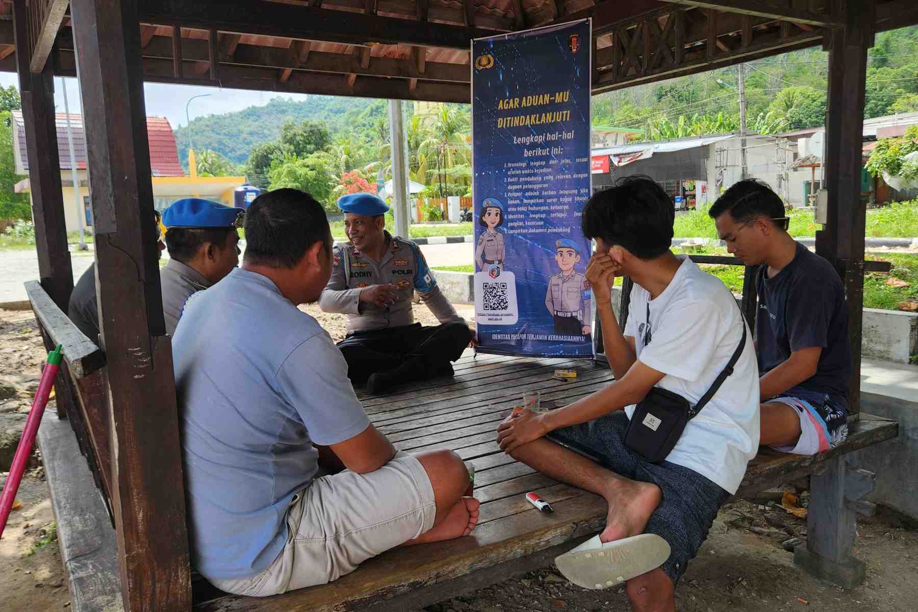 WhatsApp Image 2025-10-29 at 12.36.27 Langkah Berani Polsek Sekotong Wujudkan Polri yang Akuntabel