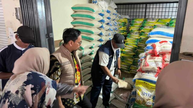 WhatsApp Image 2025-10-31 at 21.02.34 Satgas Pangan Pastikan Harga Beras di Lombok Barat Aman